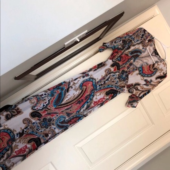 Dress - Picture 2 of 3